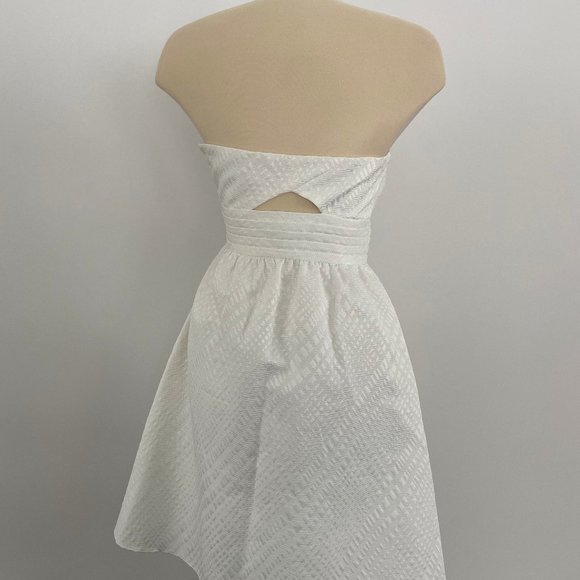 Max and Cleo White Bow Front Strapless Dress - Picture 2 of 3